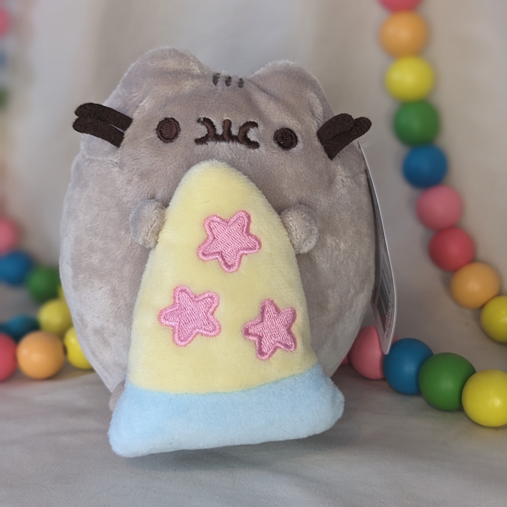 Pizza Time - Pusheen Box Exclusive Plush Toy